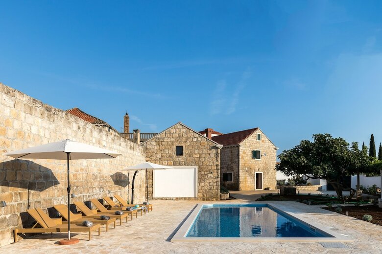 Villa Luic