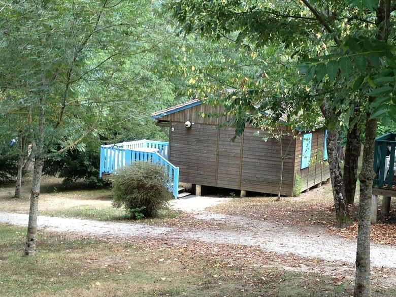 Camping Le Repaire - Les Chalets