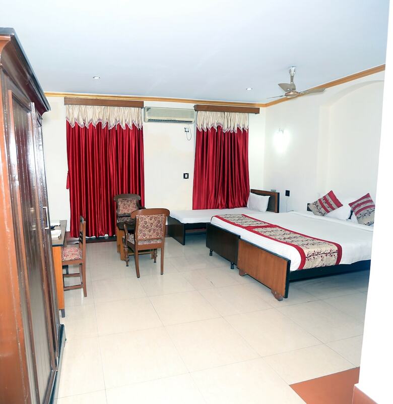 Hotel Ymca Seacom Inn