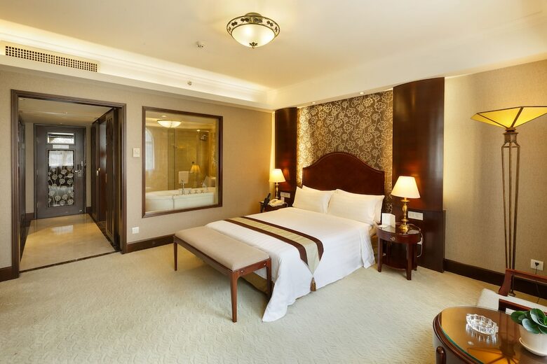 Grand Palace Hotel