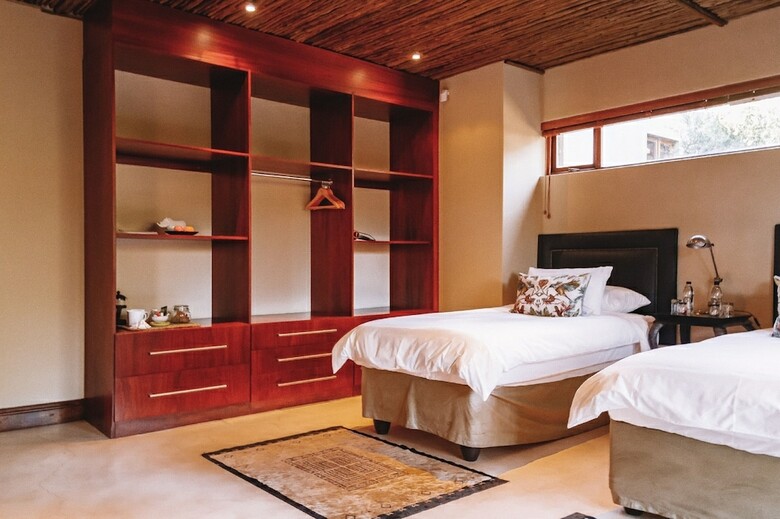 Hotel Sibani Hills