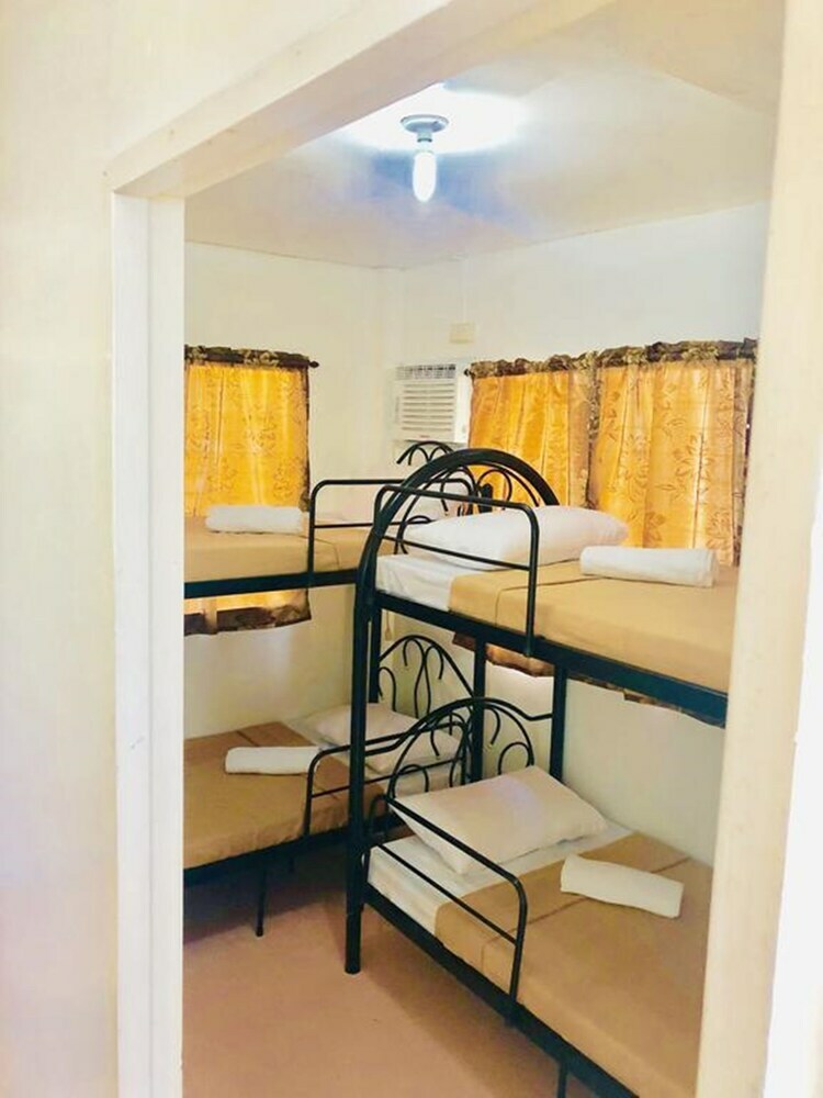 Hostal Pinpin Guesthouse - Hostel