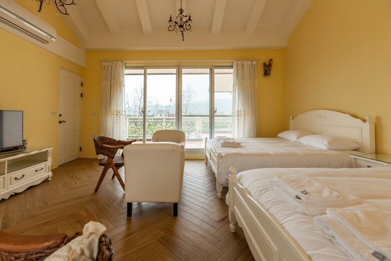 Hotel Deja Vu B&B