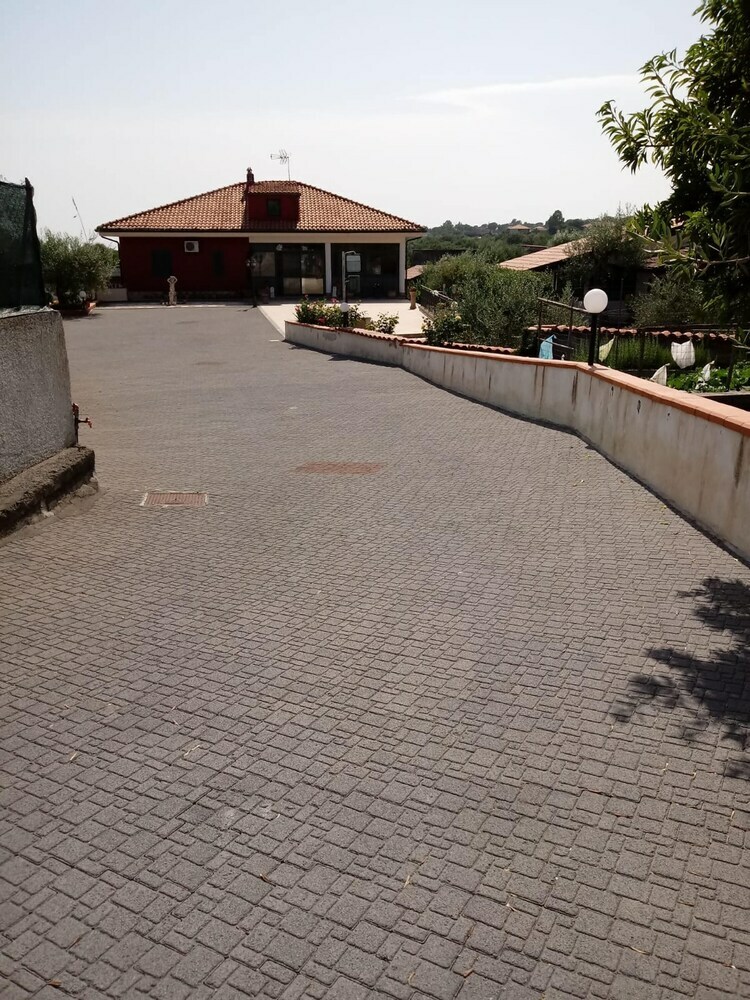 Apartment With One Bedroom In Mascalucia - 20 Km From The Beach