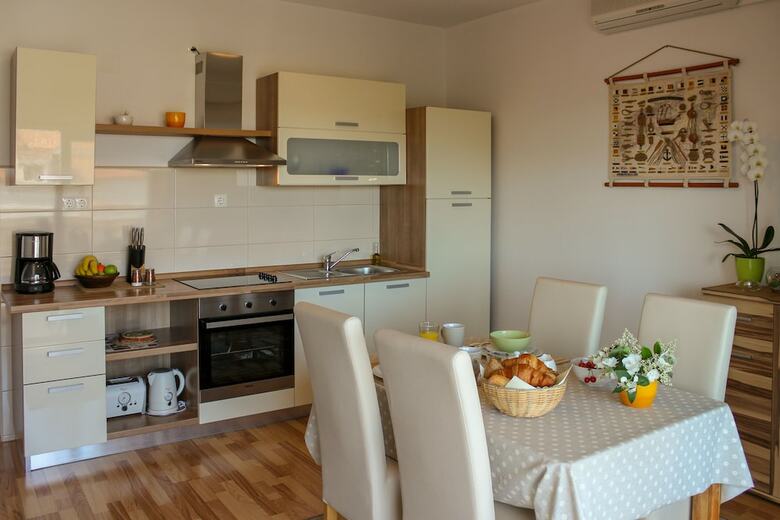 Apartments Hrabar