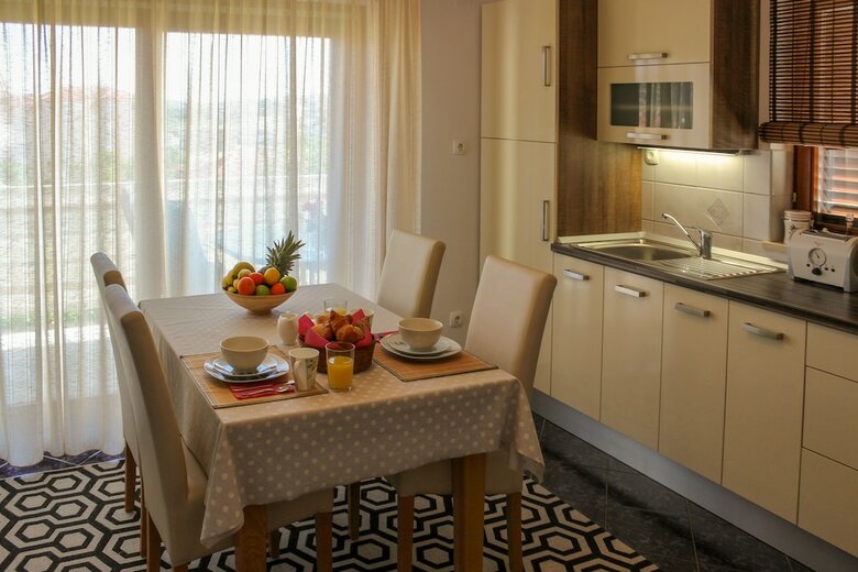 Apartments Hrabar
