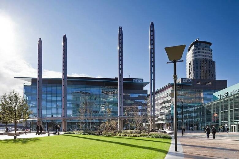 Apartamentos X1 Media City Tower II