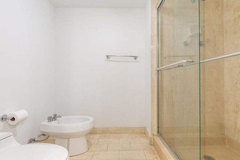 3 Bedroom Condo With Stunning Balcony View