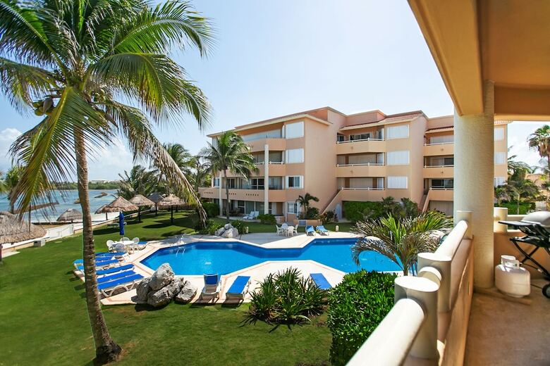 Condo Playa 3br Condo By Rmh