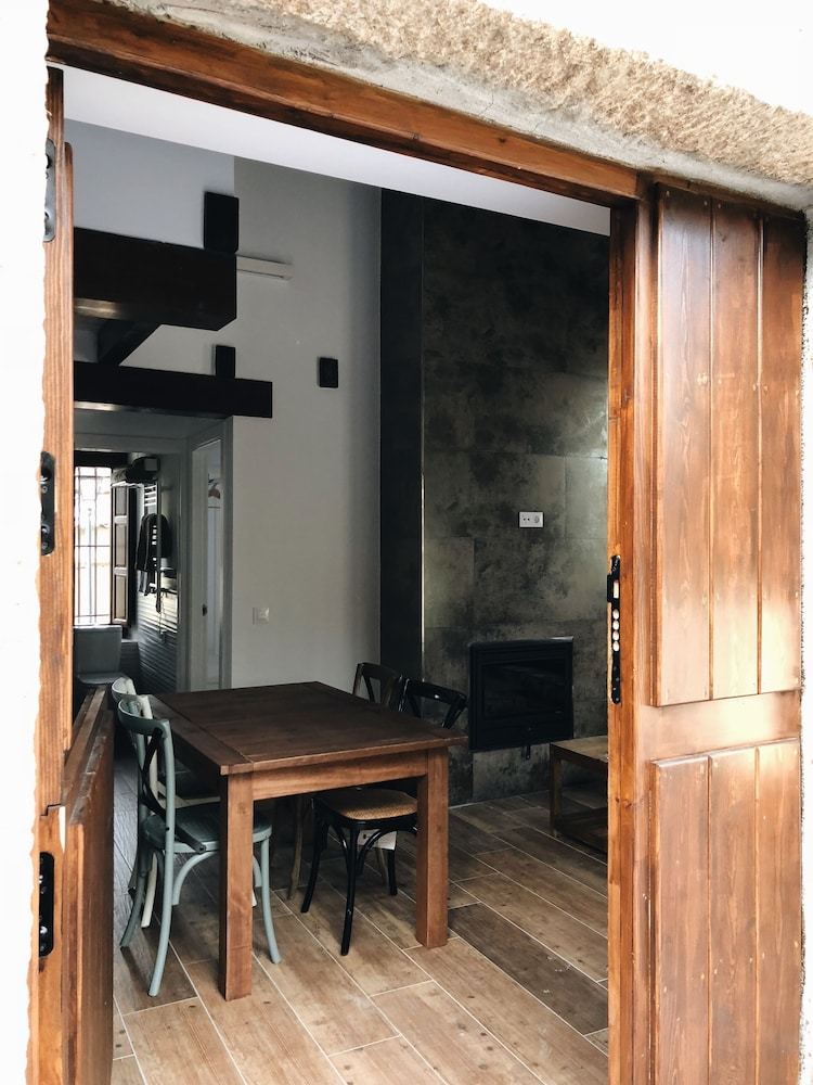 Apartamentos El Pajar de La Adrada