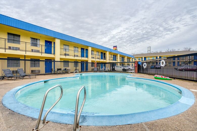 Hotel Rodeway Inn