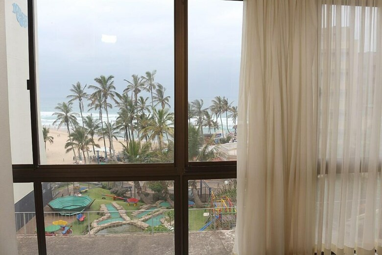 Apartamentos Beach Mansion 5