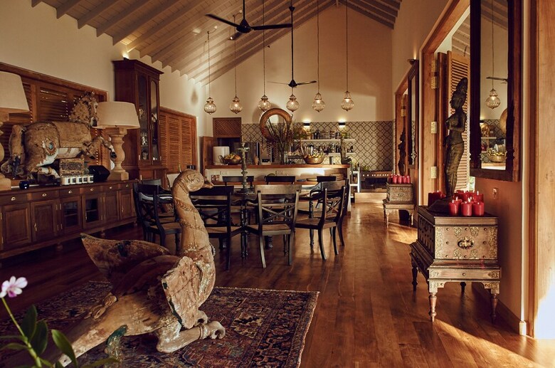 Villa Space