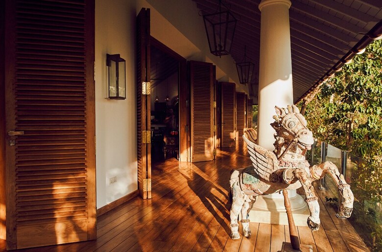 Villa Space