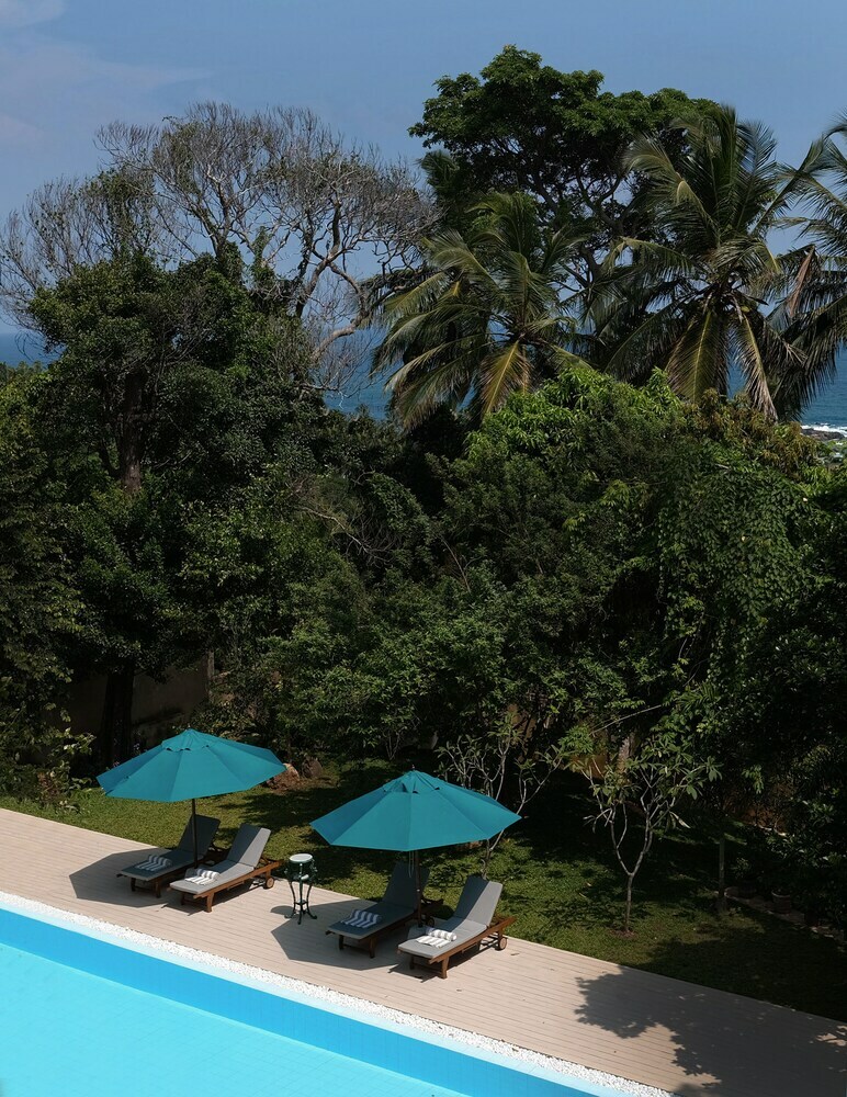 Villa Space