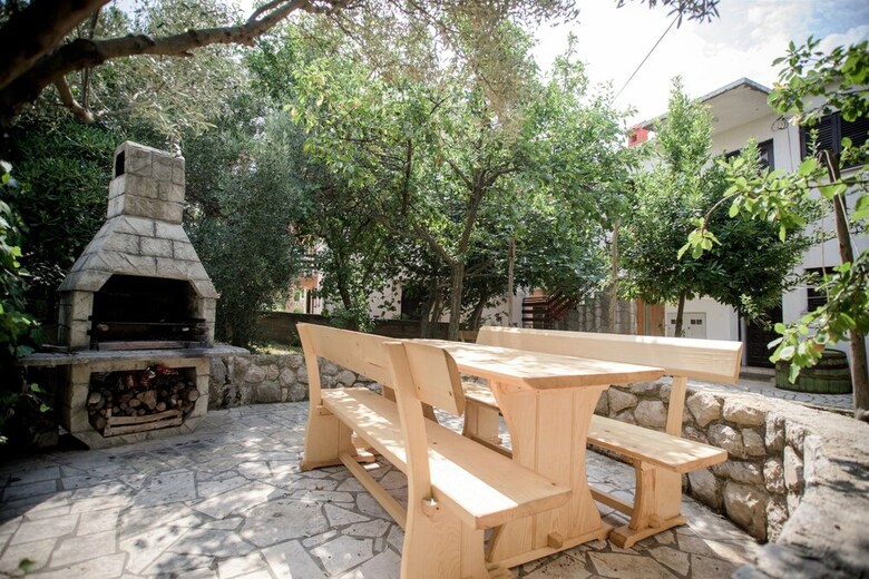 Apartments Gorast
