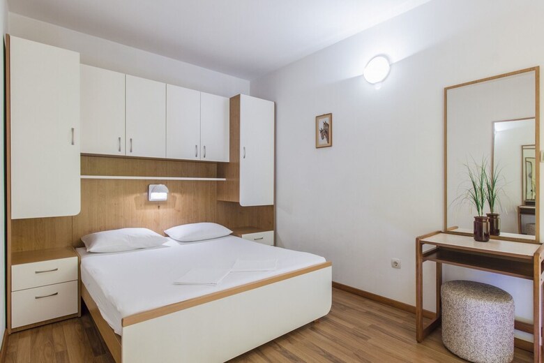 Apartments Borac
