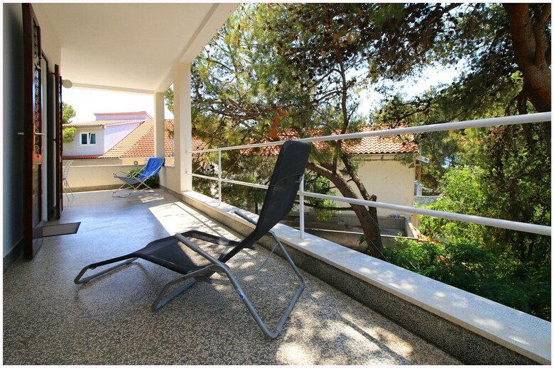 Apartment Tamara Pine Trees & Beach