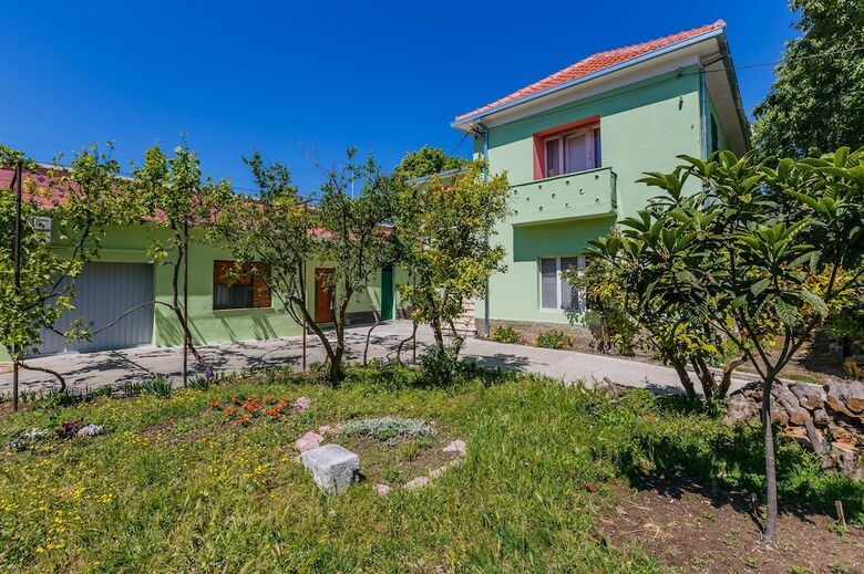 Apartments Jelen
