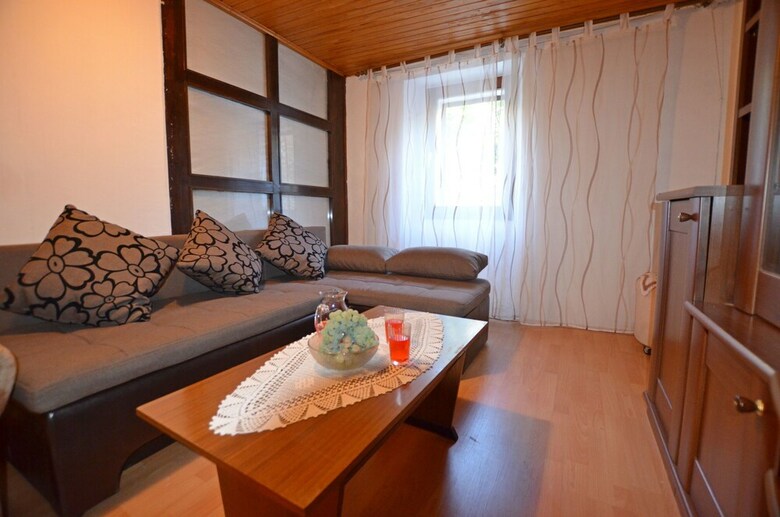 House Nevenka