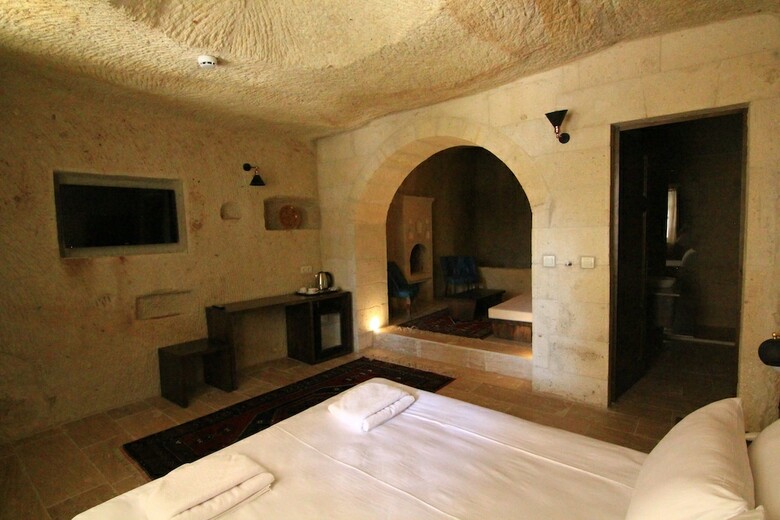 Hotel Tafana Cave & Stone Lodge