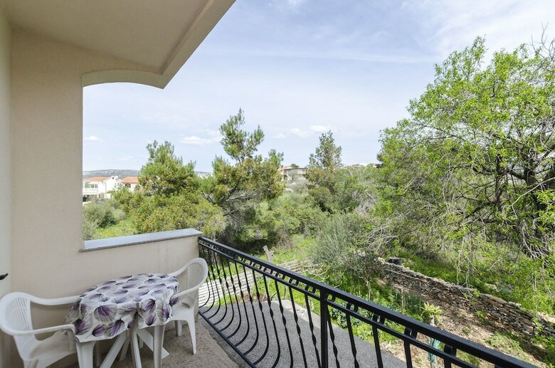 Apartments Davor