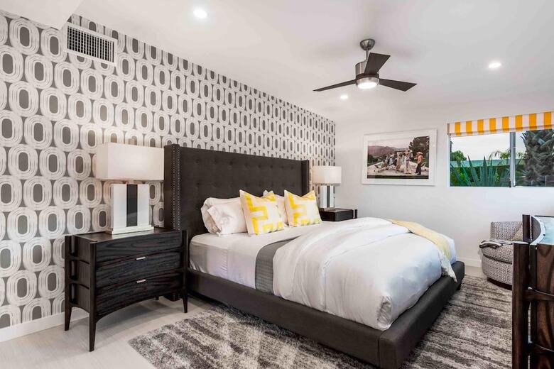 Ps Desert Indulgence Three-bedroom House