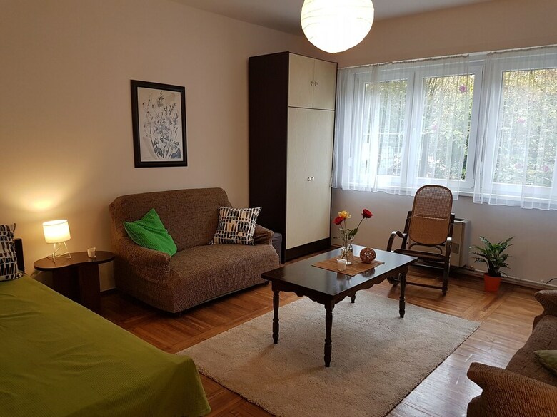 Apartment Relo