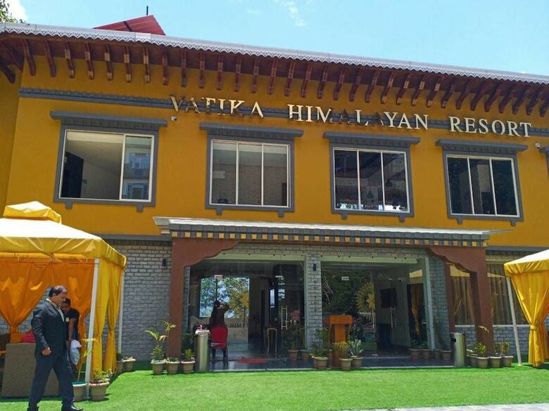 Hotel Vatika Himalayan Resort