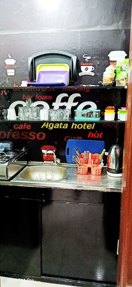 Hostal Agata Hostel