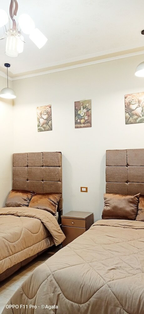 Hostal Agata Hostel