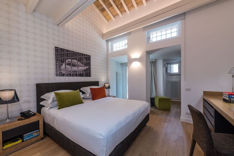 Hotel Laurina 33