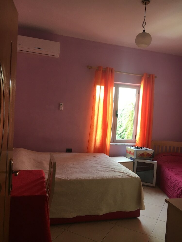 Star Hotel