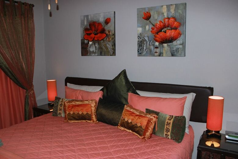 Hotel A Cherry Lane Self Catering And B&B