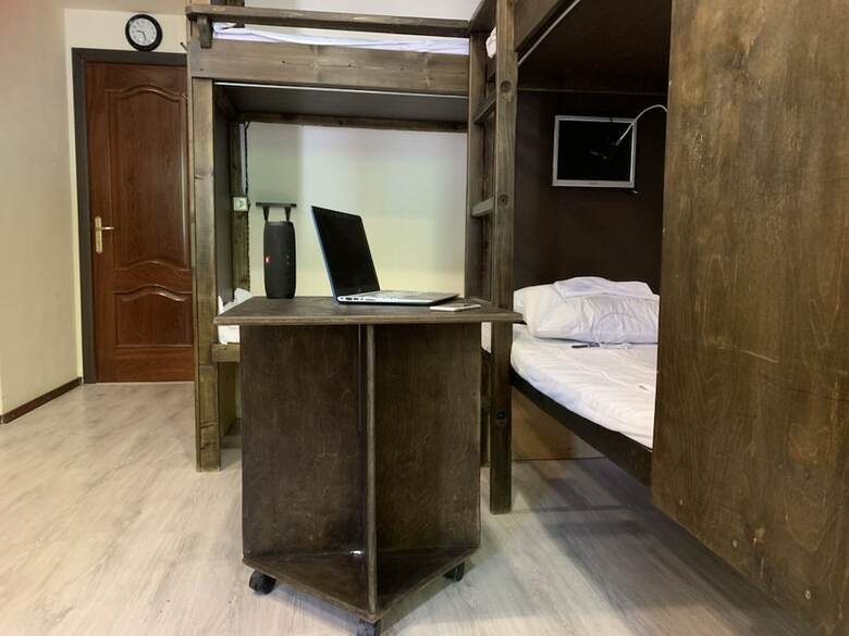Hostal Hostel Brusnika