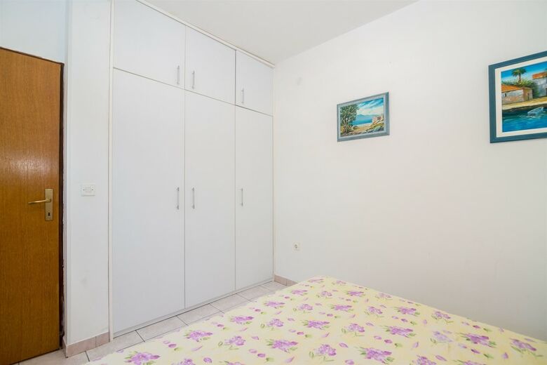 Apartments Ivan