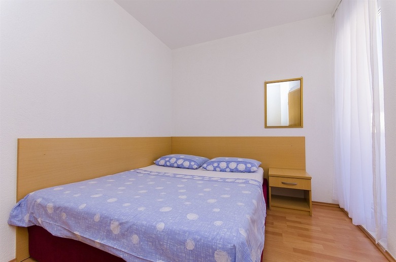 Apartments Jakov