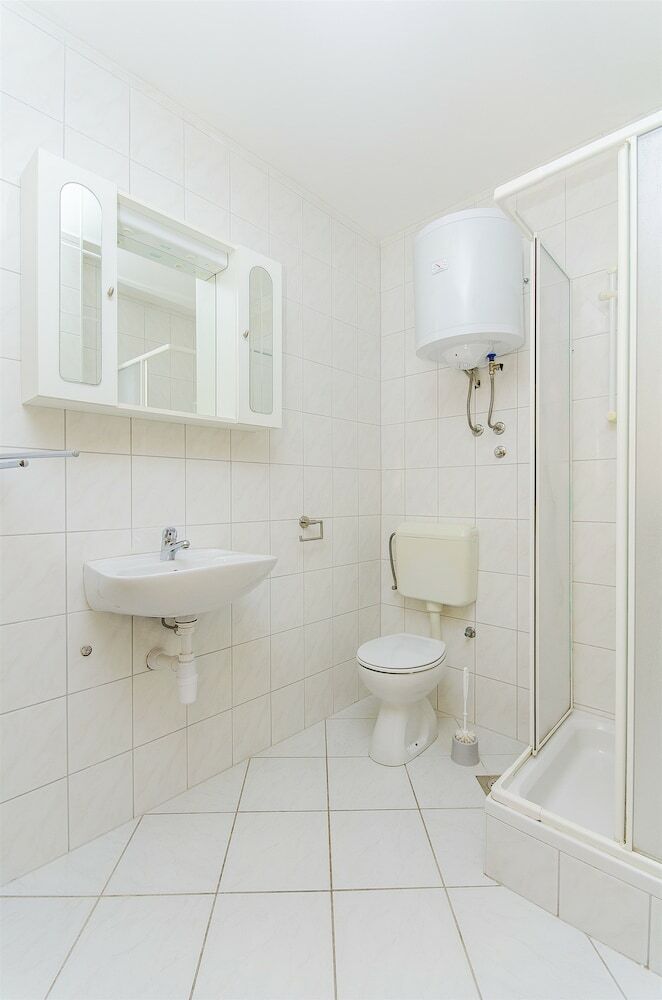 Apartments Jakov