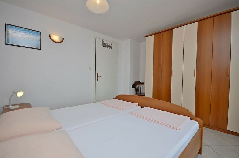Apartments Ivan