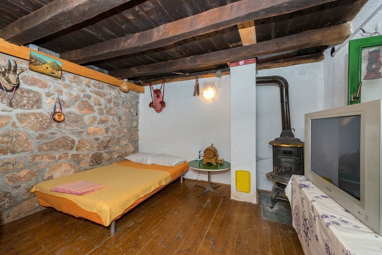 House Ivane?a