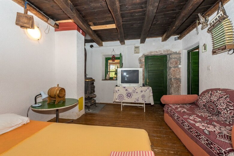 House Ivane?a