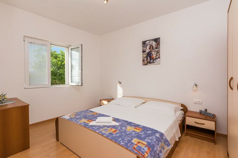 Apartments Ivan