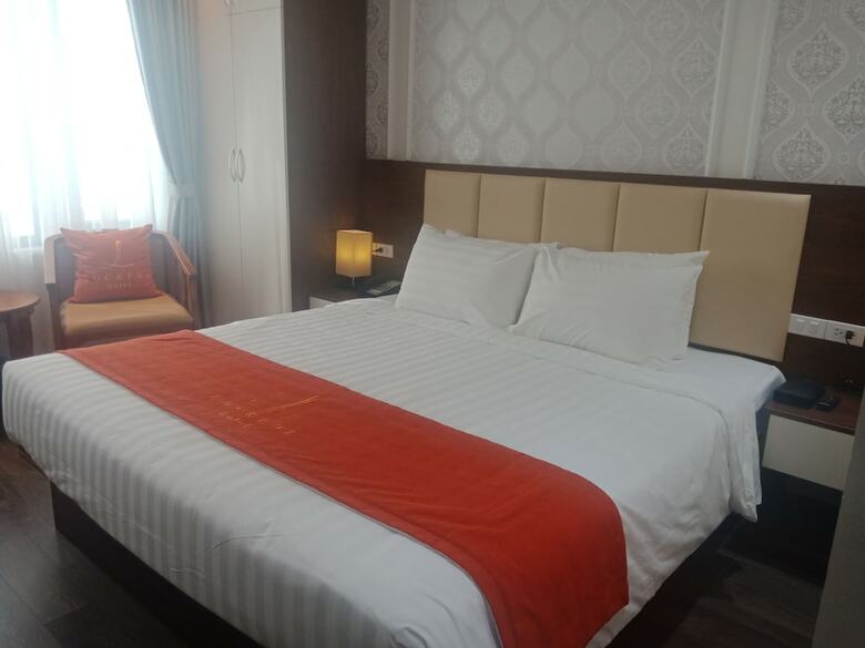 Luckful Hotel