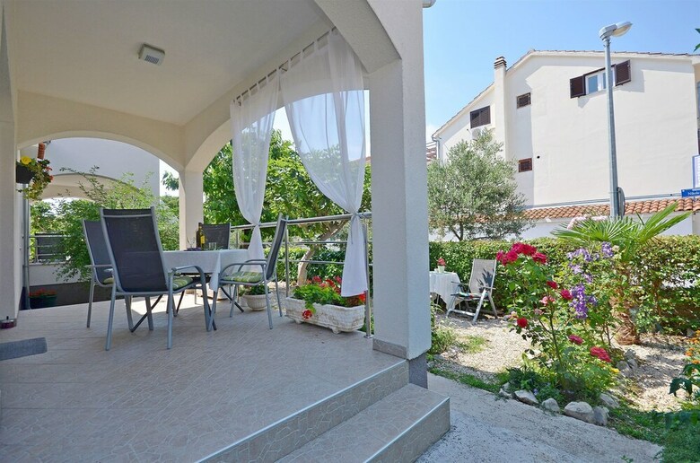 Apartment Radenka