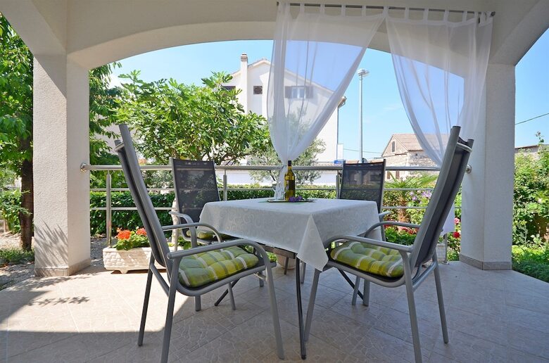 Apartment Radenka