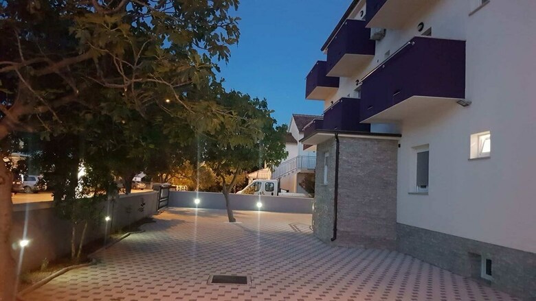 Apartments Marina
