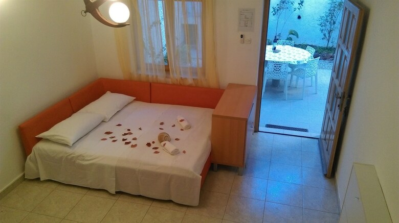 Apartment Restovi?