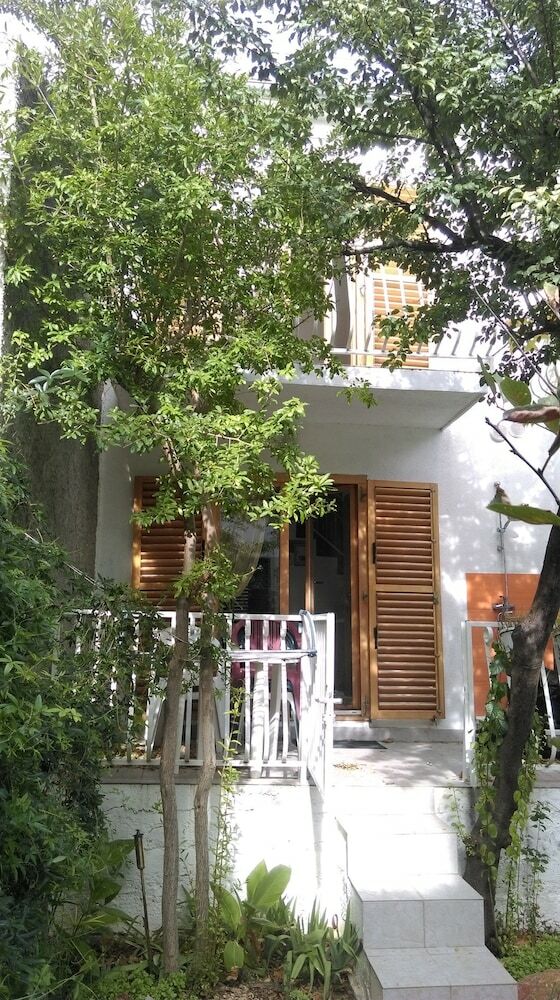 Apartment Restovi?
