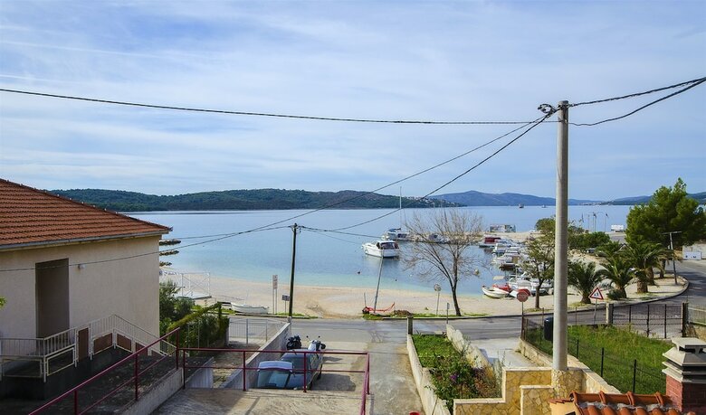 Apartments Karlo