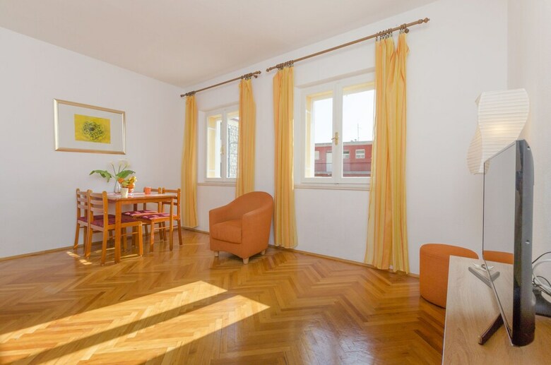 Apartments Sr?an